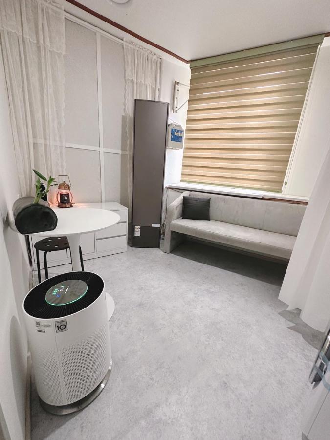 The Bay Cube House Female Only Hotel Guri Exterior photo